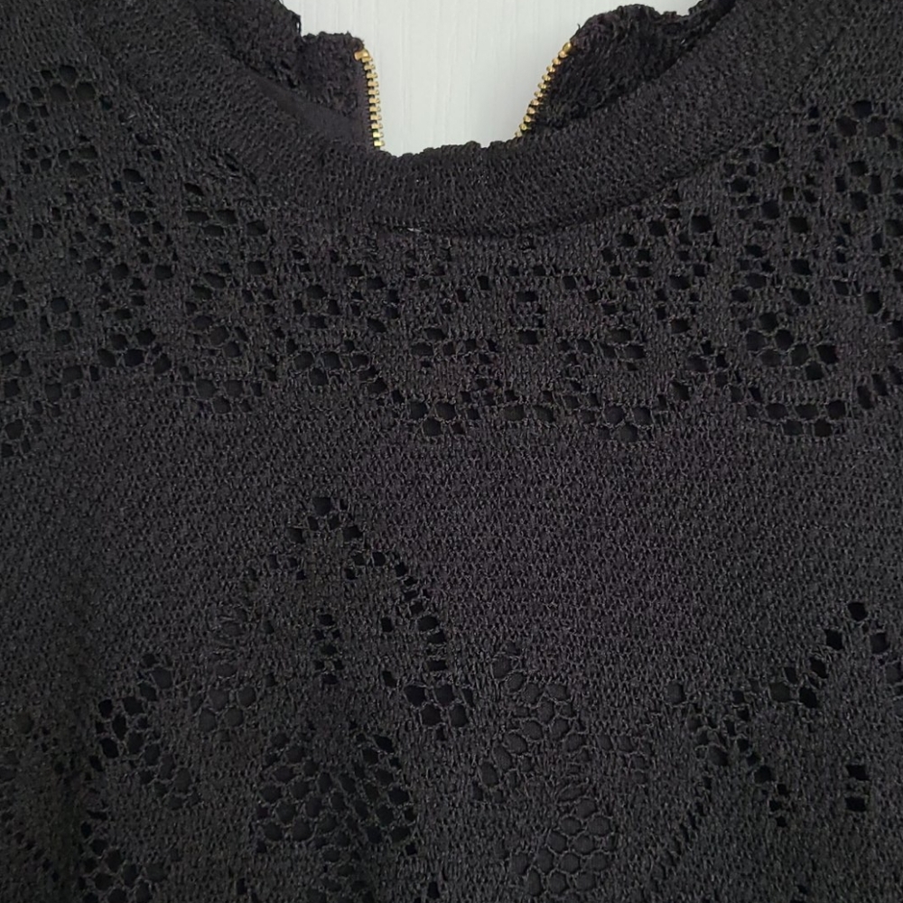 Dress - Picture 2 of 4